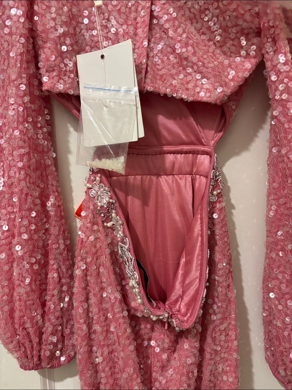 BRAND NEW Mac Duggal Sequined Pink Gown size 2. SOLD OUT SIZE $598 RETAIL - Picture 7 of 7